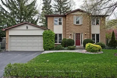 1144 CYNTHIA Lane, Oakville, ON L6J 6A6