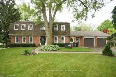 2374 Bennington Gate, Oakville, On L6j 5n6