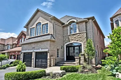 2336 HERTFORDSHIRE Way, Oakville, ON L6H 7M5