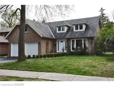 150 Digby Road, Oakville, ON L6J 6B8