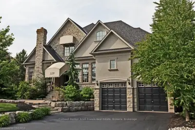539 Golfview Court, Oakville, ON L6M 4W6
