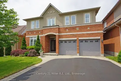 3459 Cottontail Court, Oakville, ON L6L 6T5