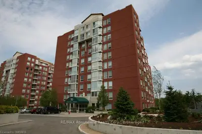 50 OLD MILL Road 605, Oakville, ON L6J 7W1