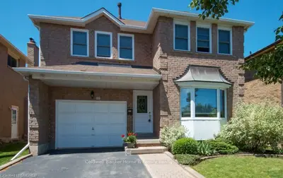 89 RIVER OAKS Boulevard W, Oakville, ON L6H 3N4