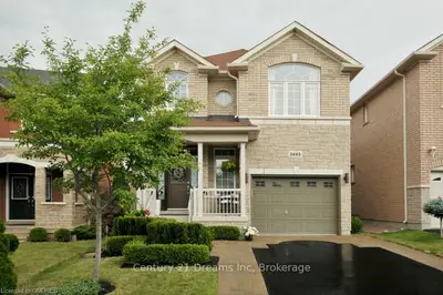 2449 HILDA Drive, Oakville, ON L6H 7N5