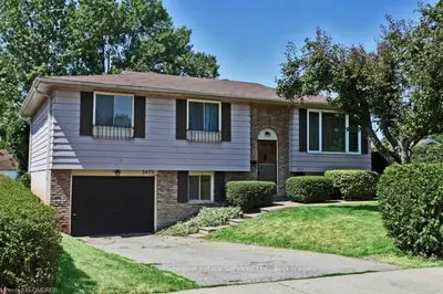 2473 Wyatt Street, Oakville, ON L6L 2M7