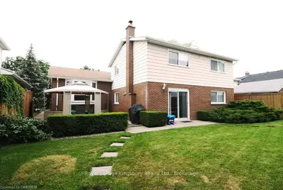 3617 Ponytrail Drive, Mississauga, ON L4X 1V9