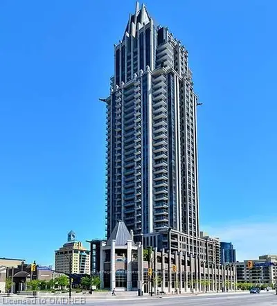 388 Prince of Wales Drive TH-106, Mississauga, ON L5B 0A1