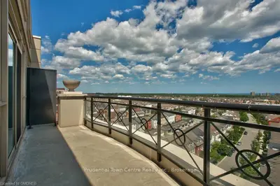 2325 Central Park Drive 1207, Oakville, ON L6H 0E2