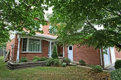403 SUMMERCHASE Drive, Oakville, ON L6H 5T6