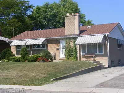1367 Bridge Road, Oakville, ON L6L 2C8
