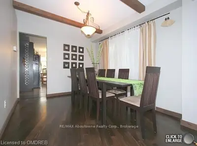 1072 Harcroft Court, Oakville, ON L6H 3K5