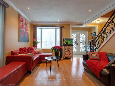 41 Washington Avenue, Oakville, ON L6K 1W5