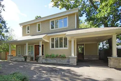 58 Brant Street, Oakville, ON L6K 2Z4