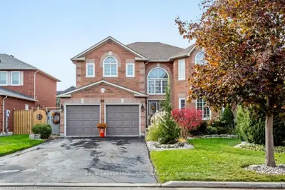 40 GOODERHAM Drive, Halton Hills, ON L7G 5N9