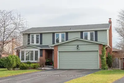 1324 Knights Bridge Court, Burlington, ON L7P 3R7