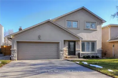 2400 Yolanda Drive , Oakville, ON L6L 2H8