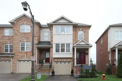 2449 Coho Way, Oakville, ON L6M 0G7