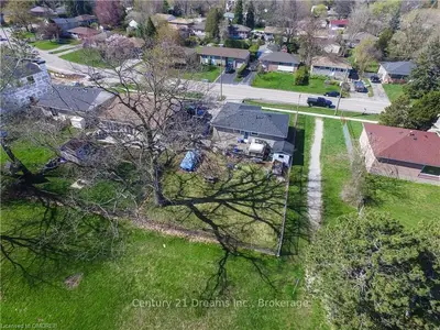 531 Warminster Drive, Oakville, ON L6L 4N6
