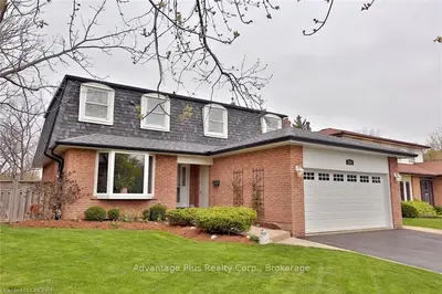 1385 FALGARWOOD Drive, Oakville, ON L6H 2P4