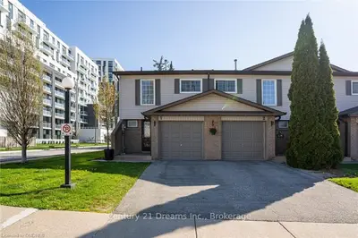 2411 Sovereign Street 1, Oakville, ON L6L 1M1