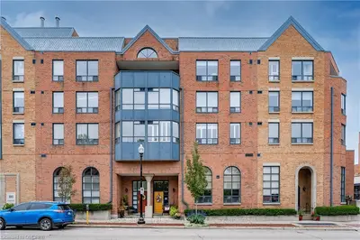 185 ROBINSON Street TH5, Oakville, ON L6J 7P6