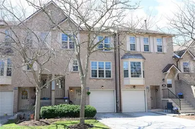 2272 MOWAT Avenue 22, Oakville, ON L6H 5L8