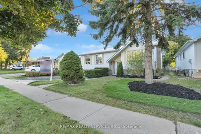 Detached in Brampton