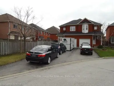 6970 Chilcot Court, Mississauga, On L5n 6t9