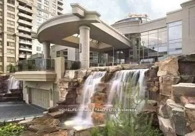 Condo Apartment in Mississauga
