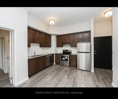 Condo Apartment in Brampton