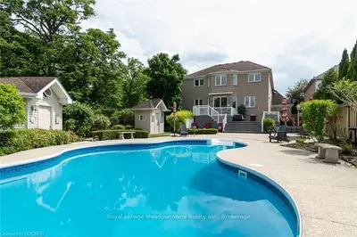 21 GRIST MILL Drive, Halton Hills, ON L7G 6C2