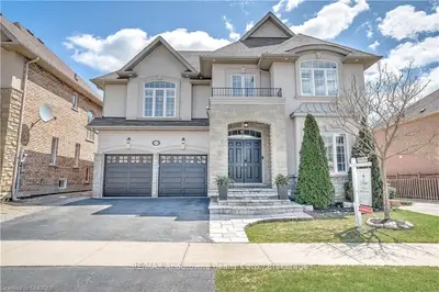 2376 BROCKBERRY Crescent, Oakville, ON L6M 2T2