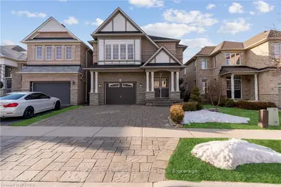 3261 LIPTAY Avenue, Oakville, ON L6M 0N1