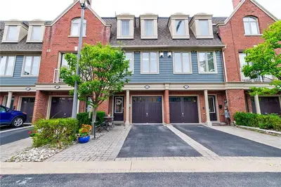 99 Brant Street 6, Oakville, ON L6K 2Z5