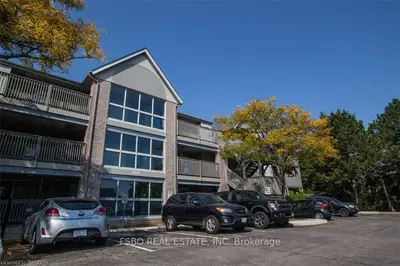 2040 Cleaver Avenue 306, Burlington, On L7m 4c4