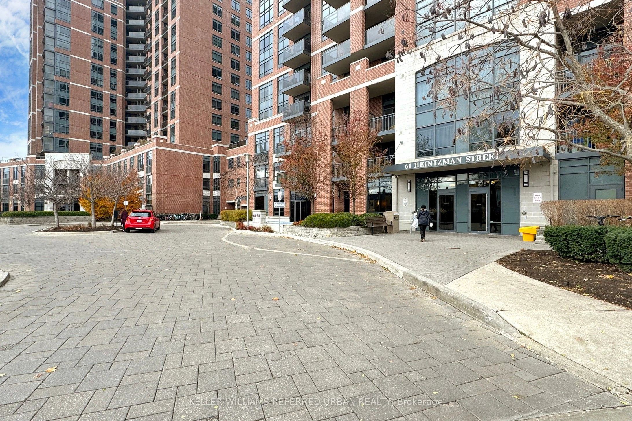 Condo Apartment in Toronto