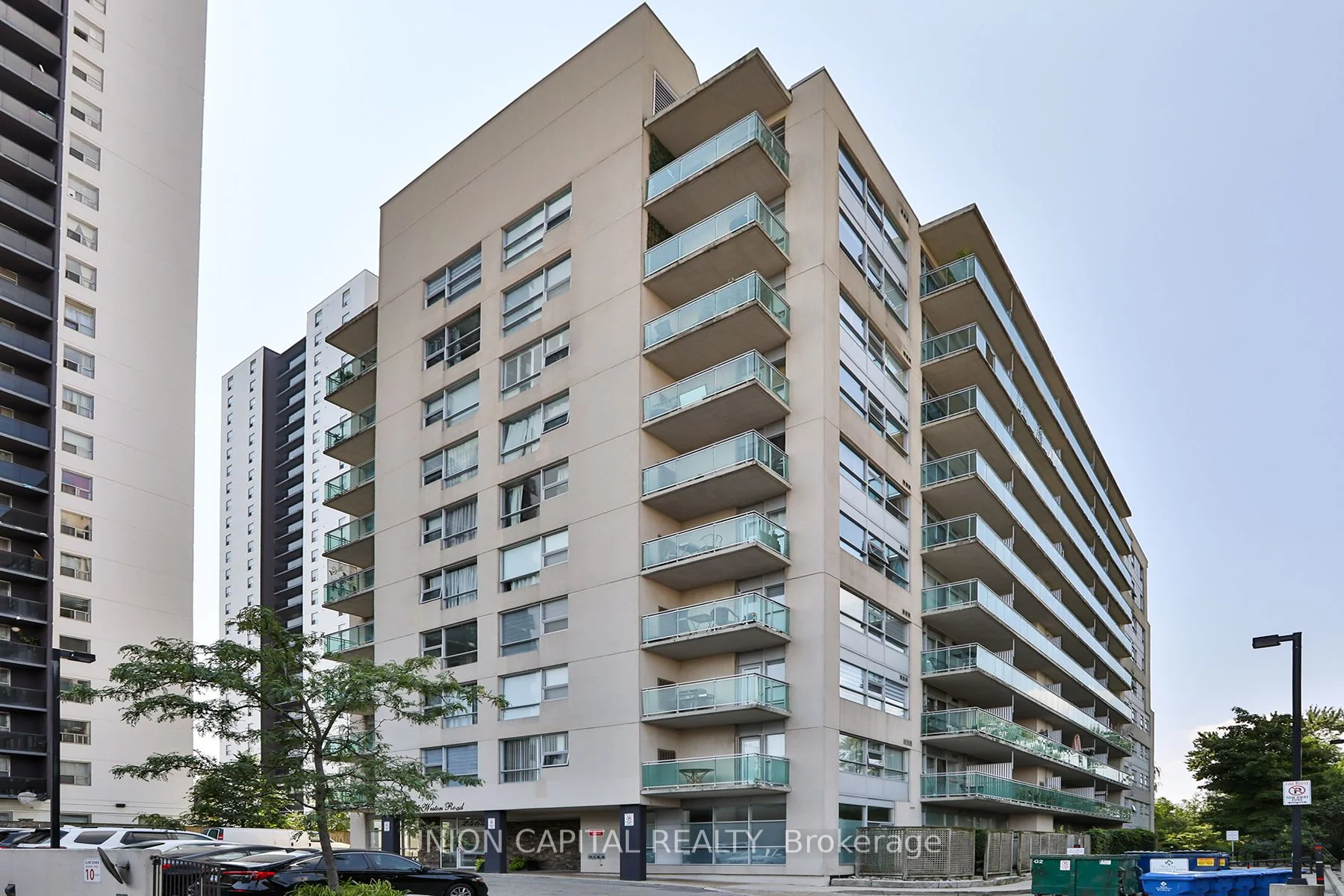 Condo Apartment in Toronto