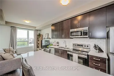 Condo Apartment in Milton