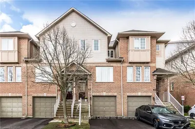 40 Palomino Trail, Halton Hills, On L7g 6e9