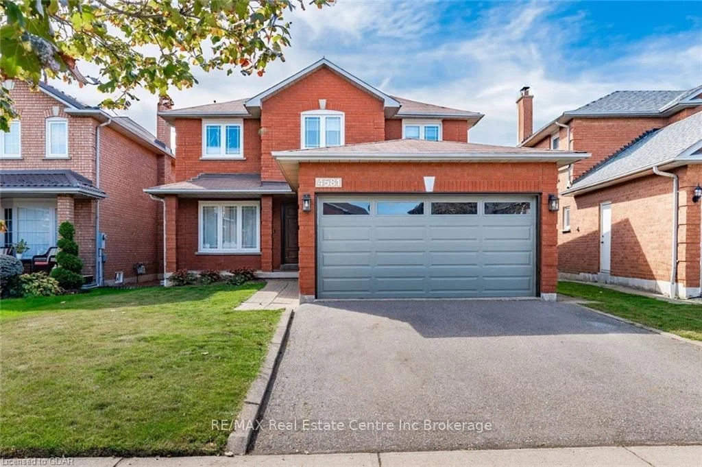 4581 GLADEBROOK Crescent, Mississauga, ON L5V 1E6