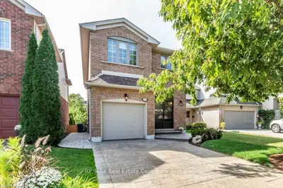 2250 ARBOURVIEW Drive, Oakville, ON L6M 3N6