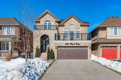 3861 Oland Drive, Mississauga, On L5m 6m8