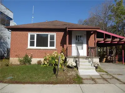 41 Alice Street, Halton Hills, On L7j 2a9