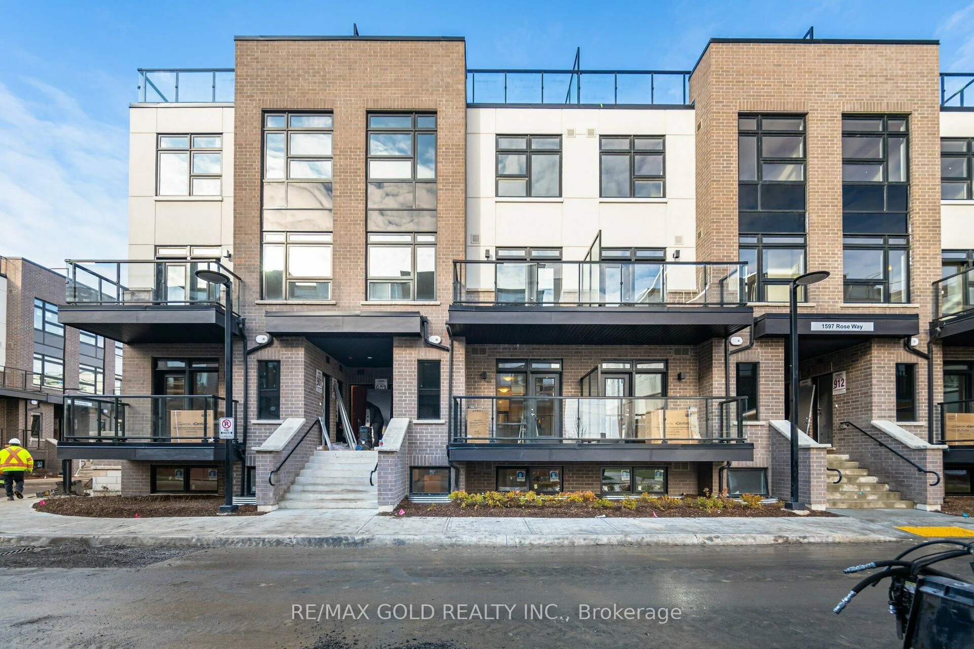 Condo Townhouse in Milton