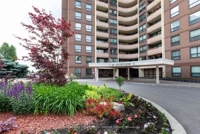 Condo Apartment in Toronto