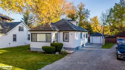 9 BEAVER Street, Halton Hills, ON L7G 3P4