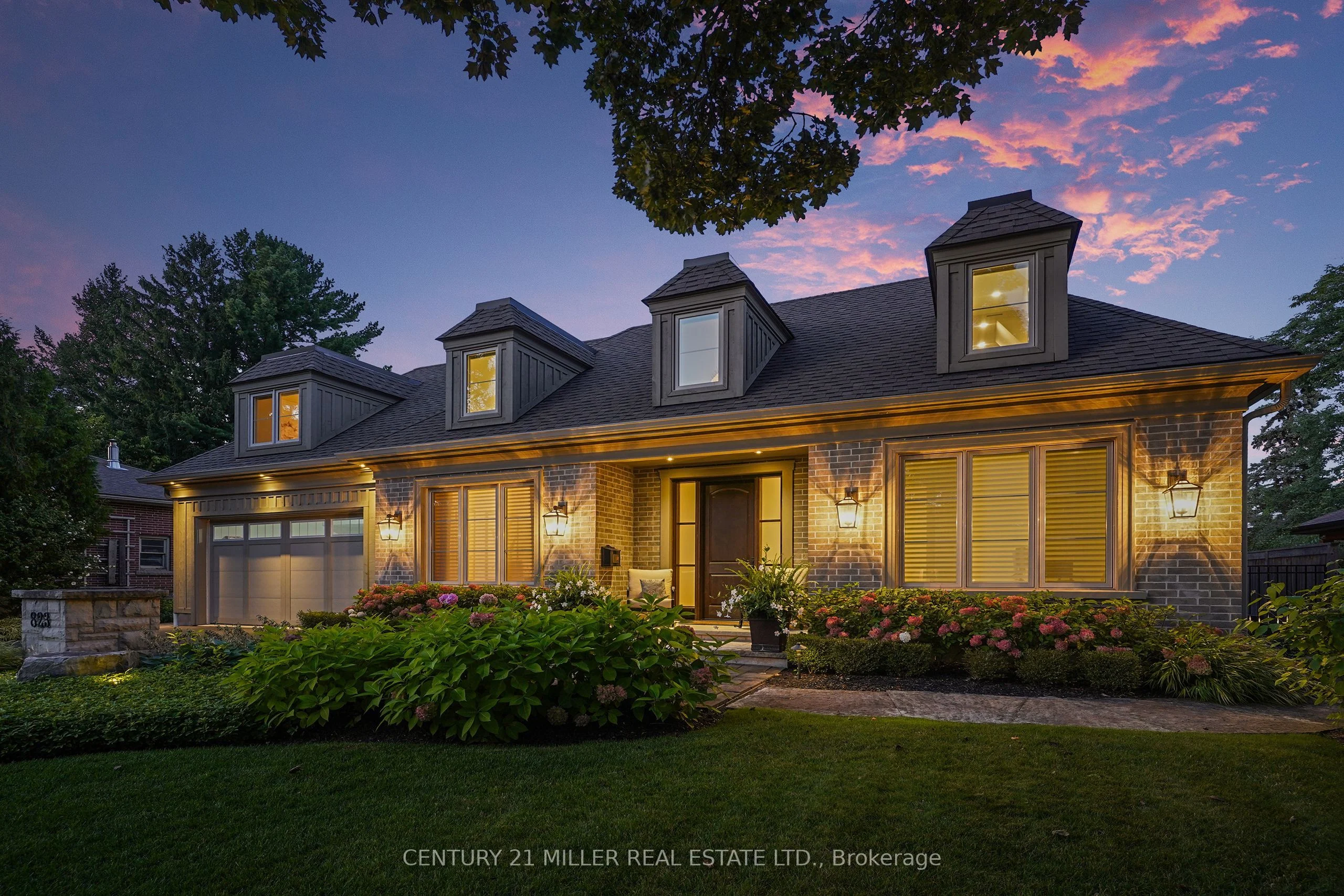 Detached in Burlington
