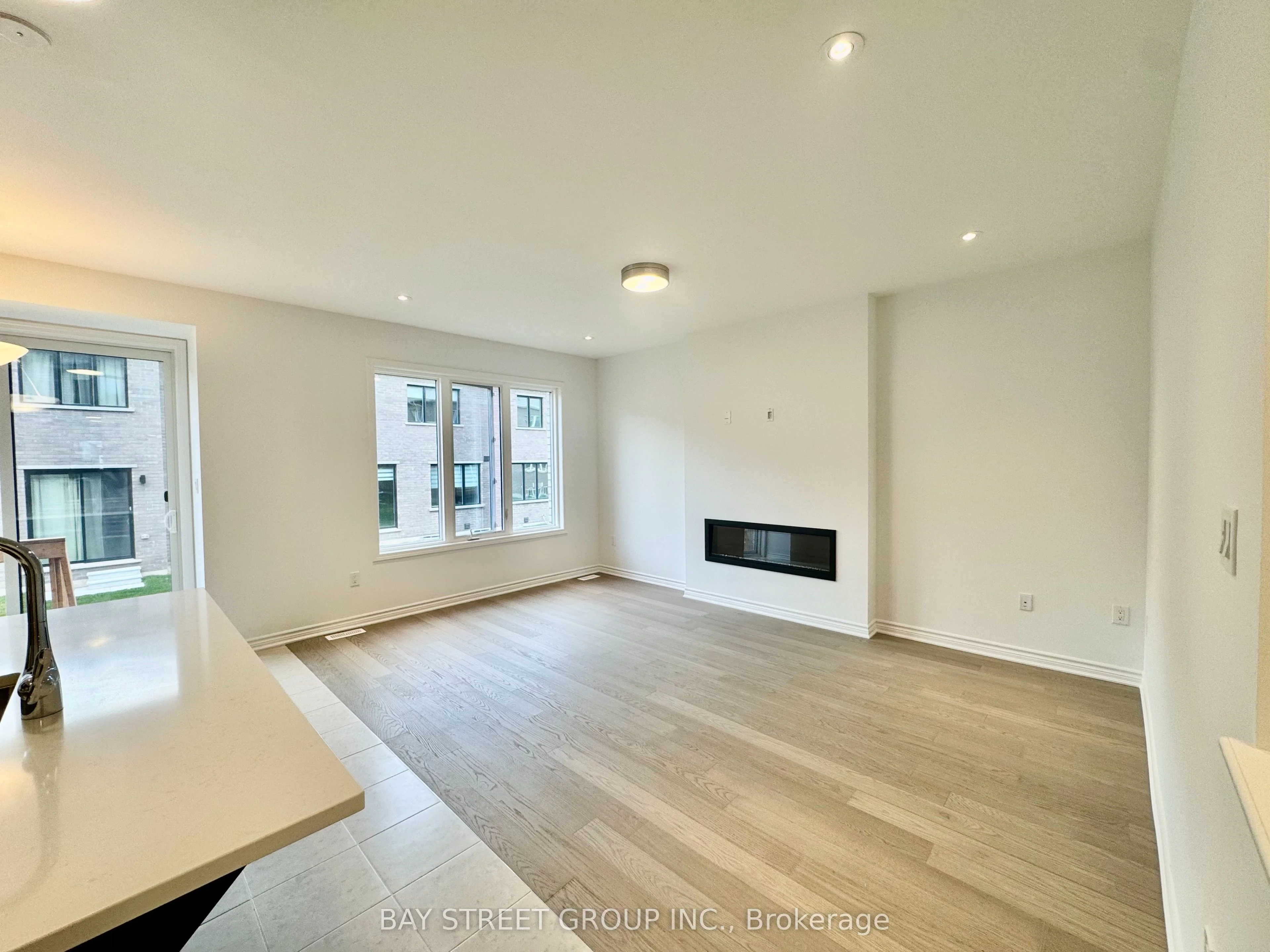 3031 Bramall Gardens, Oakville, ON L6H 7G1