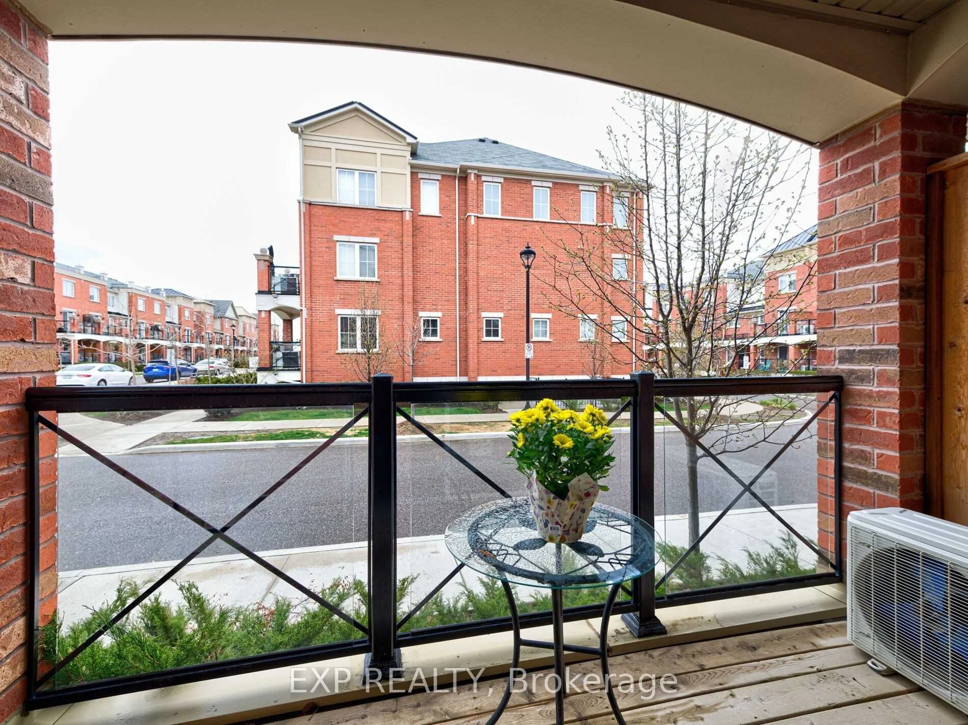2496 Post Road 12, Oakville, ON L6H 0K1